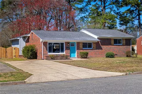 549 Almond Dr, Newport News, VA 23601