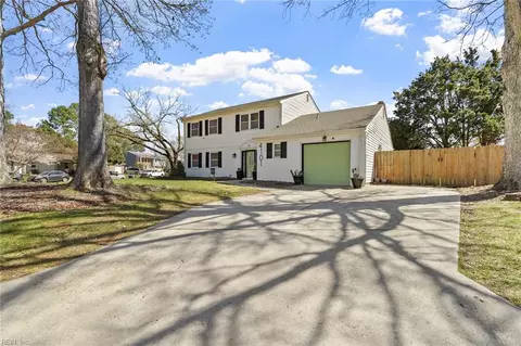 4101 Brookside Ln, Virginia Beach, VA 23452