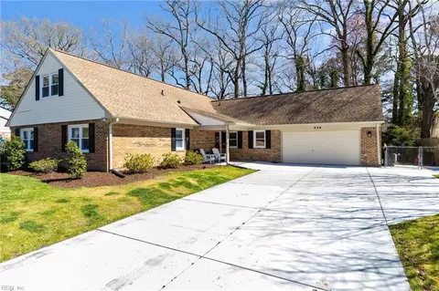 936 Duke Of Suffolk Dr, Virginia Beach, VA 23454