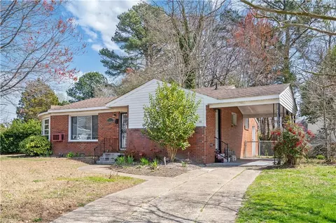 512 Aragona Blvd, Virginia Beach, VA 23455