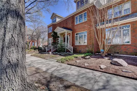 718 Colonial Ave, Norfolk, VA 23507