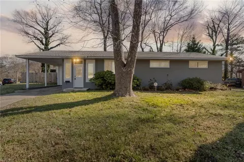 8016 Winstead Ct, Norfolk, VA 23518