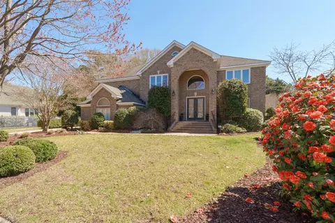 2229 Souverain Ln, Virginia Beach, VA 23454