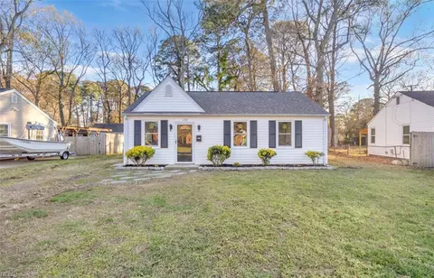 102 Glenwood Rd, Hampton, VA 23669