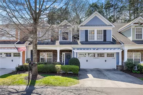 1524 Thornwood Ln, Chesapeake, VA 23320