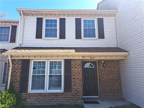 802 Tuition Ct, Virginia Beach, VA 23462