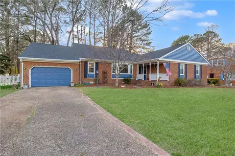 3204 Meadowbrook Ln, Chesapeake, VA 23321