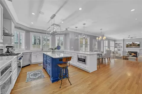 568 Virginia Dare Dr, Virginia Beach, VA 23451