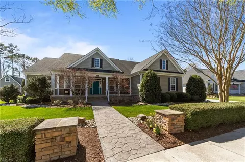2076 Kittridge Dr, Virginia Beach, VA 23456