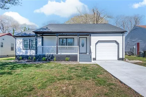 4 Langille Ct, Hampton, VA 23663
