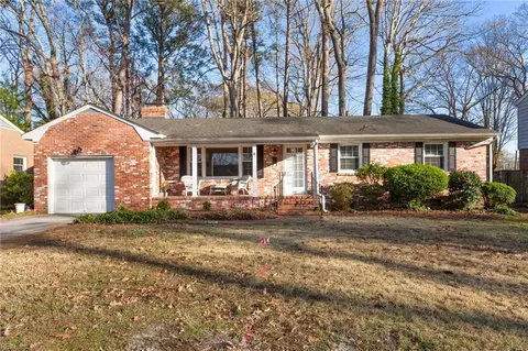 4 Rebecca Pl, Newport News, VA 23601