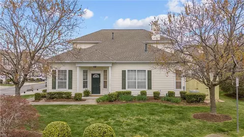 1848 Riddlesworth Dr, Virginia Beach, VA 23456