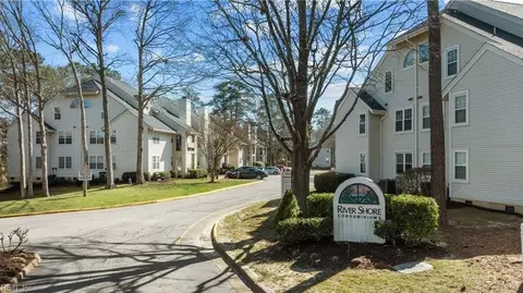 352 River Forest Rd, Virginia Beach, VA 23454