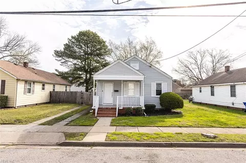 945 Vermont Ave, Portsmouth, VA 23707