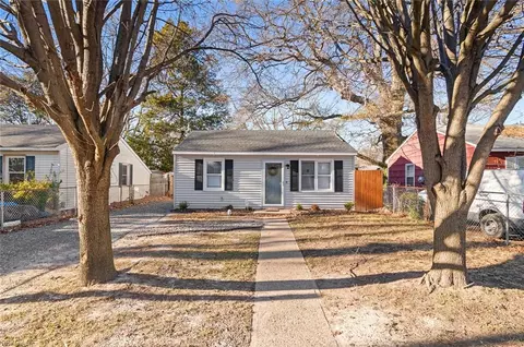 1913 Long Green Ln, Hampton, VA 23663