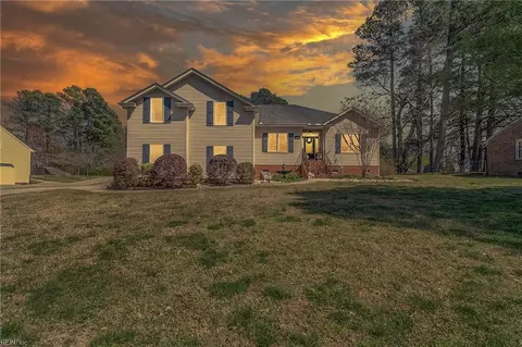 106 Carroll St, Suffolk, VA 23434