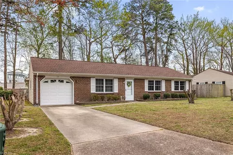 370 Courtney Arch Arch, Virginia Beach, VA 23452