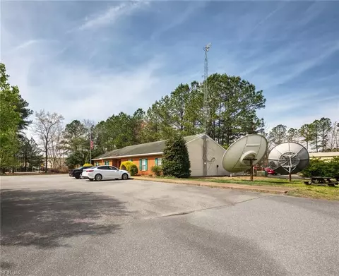 6267 Professional Dr, Gloucester, VA 23061