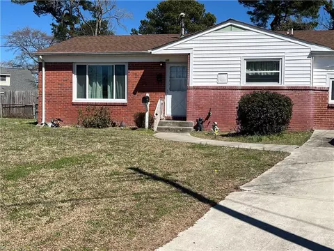 612 Iris Ct, Virginia Beach, VA 23462