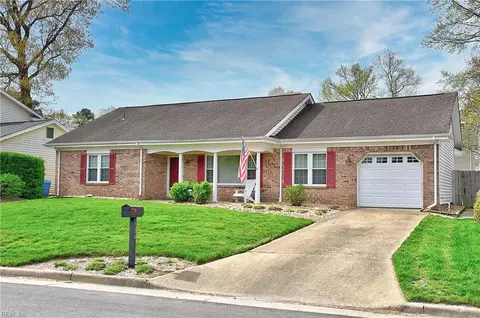 684 Pinebrook Dr, Virginia Beach, VA 23462