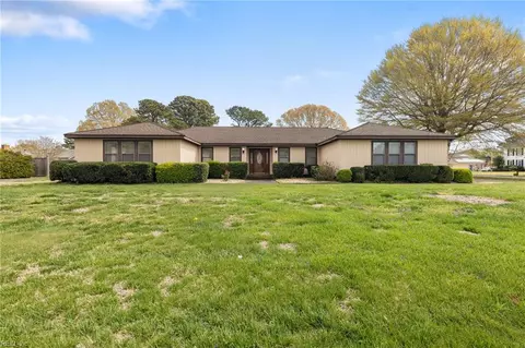 2420 Blue Castle Ln, Virginia Beach, VA 23454