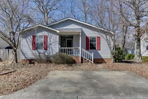 275 Burnetts Way, Suffolk, VA 23434