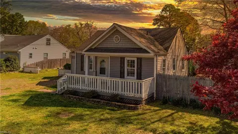 4105 Bernard St, Chesapeake, VA 23324