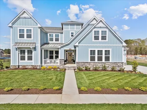 2868 Batten Arch Arch, Virginia Beach, VA 23456