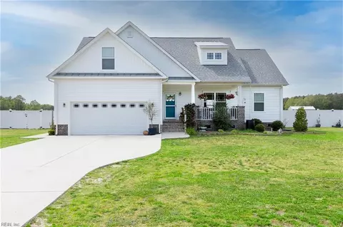 1335 Longstreet Ln, Suffolk, VA 23437