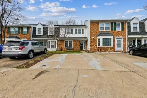 5566 Campus Dr, Virginia Beach, VA 23462