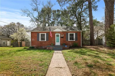 4815 Vick St, Portsmouth, VA 23701