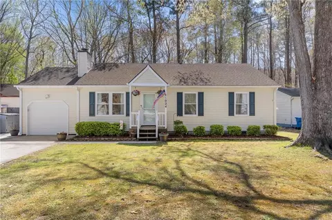1024 Chattanooga St, Chesapeake, VA 23322