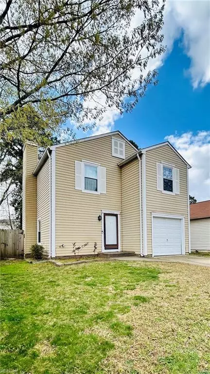 1244 Lord Dunmore Dr, Virginia Beach, VA 23464