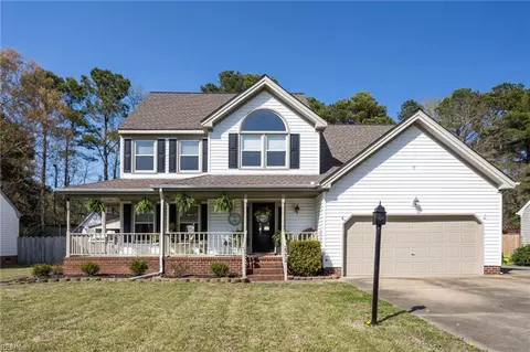 532 Royal Grant Dr, Chesapeake, VA 23322
