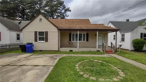 304 Sandpiper Dr, Portsmouth, VA 23704