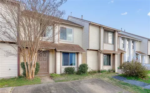 708 Quesnel Dr, Virginia Beach, VA 23454