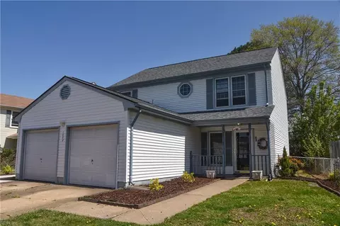 1008 Kinderly Ln, Virginia Beach, VA 23464