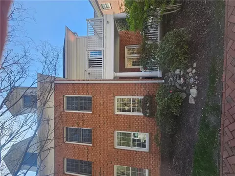 415 E Freemason St #2B, Norfolk, VA 23510