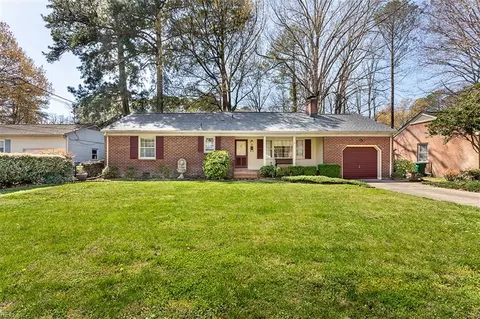 21 Cornwallis Pl, Newport News, VA 23608