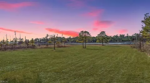 408 York Point Rd, York County, VA 23696