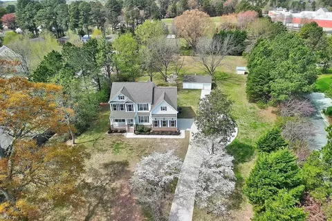 1108 Hillwell Rd, Chesapeake, VA 23322