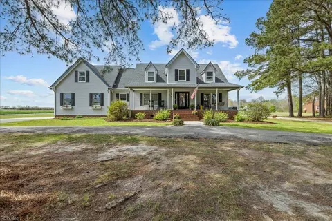 1416 Black Walnut Ct, Chesapeake, VA 23322