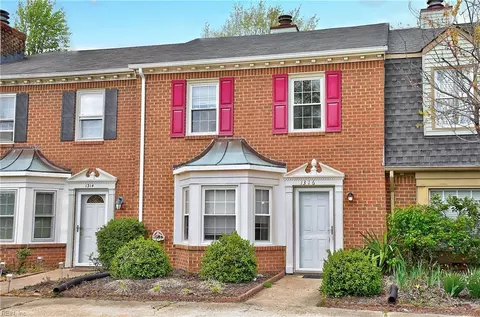 1316 Mill Lake Qtr Quarter, Chesapeake, VA 23320