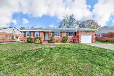 1852 Wolfsnare Rd, Virginia Beach, VA 23454