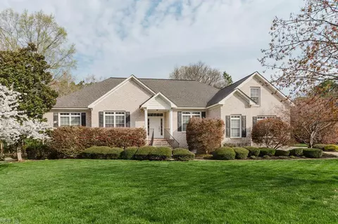 6 Black Oak Ct, Poquoson, VA 23662
