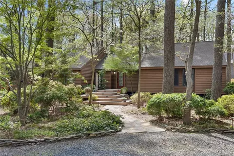 1312 Little Neck Rd, Virginia Beach, VA 23452