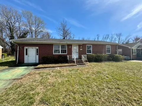 2030 Midway Ave, Chesapeake, VA 23324