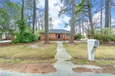 131 N Budding Ave, Virginia Beach, VA 23452