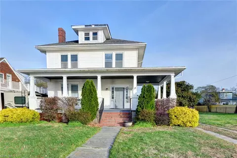 715 Chesapeake Ave, Hampton, VA 23661