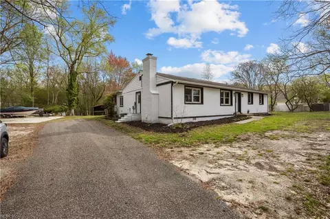 15029 Cock And Bull Ln, Carrollton, VA 23314